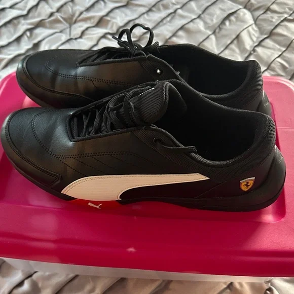 Ferrari Edition Puma Men's Black Leather Sneakers - Picture 3 of 3